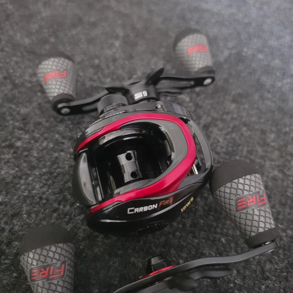 Lew's Carbon Fire Baitcast Reel Right-Hand 7.5:1 Ratio 6-Bearing CF1SHG2C New NB